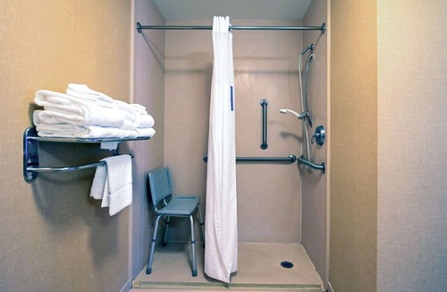 Smithfield Hotel | Hampton Inn Suites Smithfield