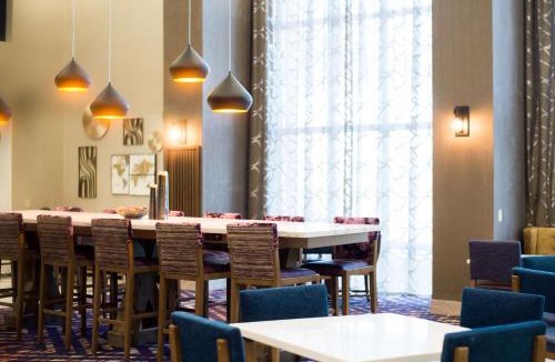 Warrington Hotel | Hampton Inn & Suites Warrington Horsham