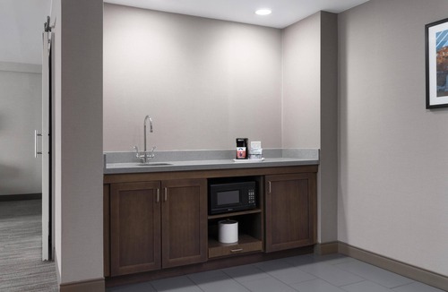 Northeast Yonkers Hotel | Hampton Inn & Suites Yonkers - Westchester
