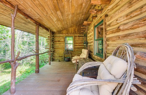 Paris Cabin | Handcrafted Log Cabin on 3 Acres: 14 Mi to Canton