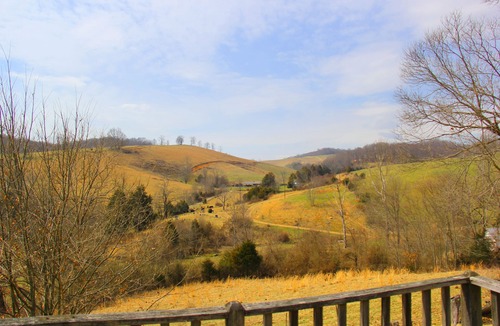 Jonesville House | Handicapped Friendly House in the peaceful country side