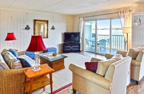 Ocean City Condo | Harbour Island 307L-Baywater 14th St, WIFI, Pool, Elev, W/D, AC
