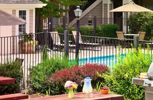 Somers Point House | Hassle-free Stay! Free Parking & Breakfast, Outdoor Pool, Pets Allowed!