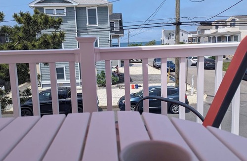 North Beach Haven Apartment | Heart of Beach Haven w/Bay view