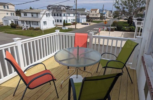 North Beach Haven Apartment | Heart of Beach Haven w/Bay view