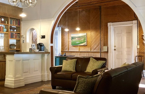 Lansing Bed & Breakfast | Heart of the Finger Lakes Historic Inn, Room 2