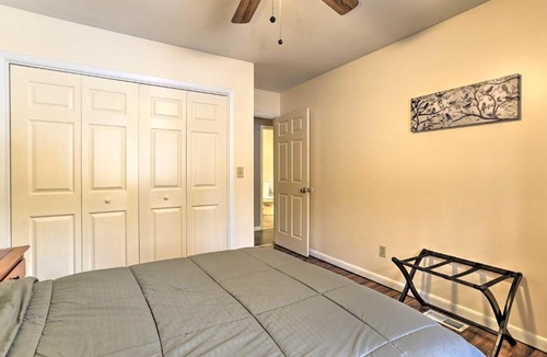 Dingmans Ferry House | Hemlock House Epic Arcade Room, Hot Tub, Theater!