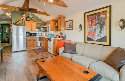 Lake Harmony Estates House | Hemlock in Harmony by AvantStay | Steps to Lake