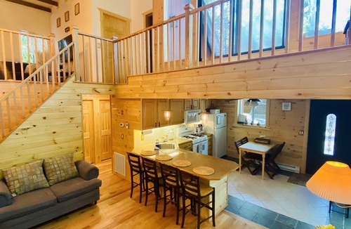 Hamlin House | Hideout Home With 2 Minutes To Pool/Beach and Ski Lift