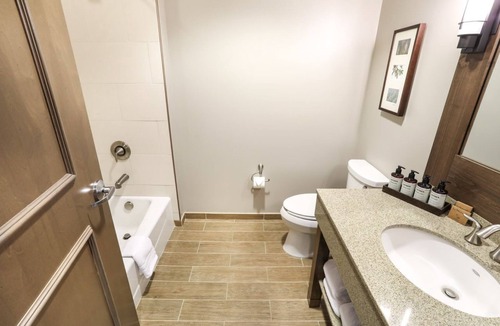 Fairfield Cabin | Highland King | Cozy Stay Near Ski Lifts