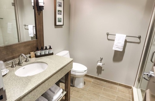 Fairfield Cabin | Highland Queen | Relaxing Getaway Near Slopes