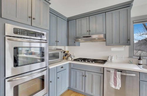 Logan House | Hillside haven on expansive grounds, heated pool, firepit, bocce court and more!