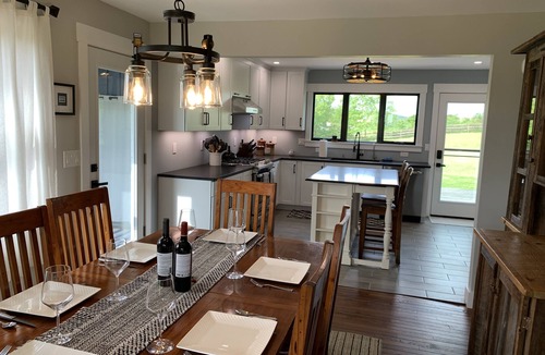 Damascus House | Hilltop Getaway with a Saltwater Heated PoolnSleeps 12 ~ 5 Bedroom, 2 Bath