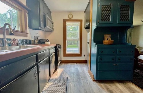 Oliverea House | Historic 2BR Home +Patio in Quiet Catskills Hamlet