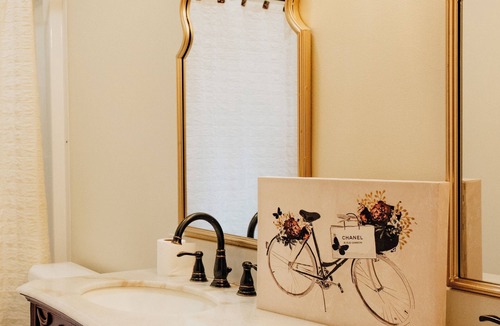 Corry Apartment | Historic 3-bedroom downtown apartment with WiFi, AC in peaceful Corry