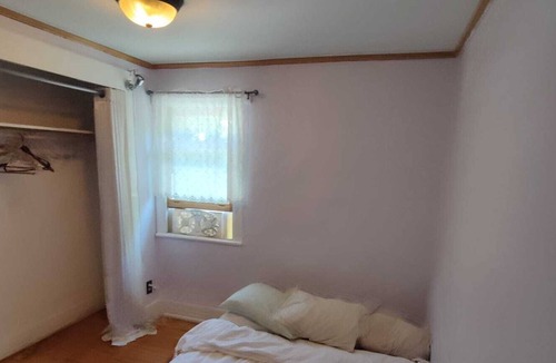 Philipstown House | Historic Cold Spring Home - Walk to Train,Trails, Restaurants - No Car Needed