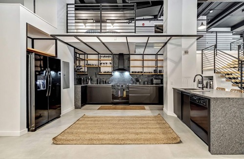 Center City East Apartment | Historic District Loft! Garage Parking! Sleeps 13n