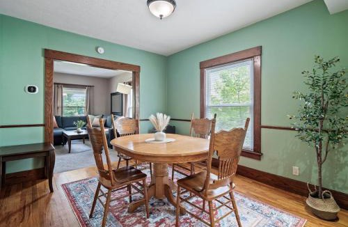 Bedford House | Historic District w Fully Stocked Kitchen and Sleeps 6