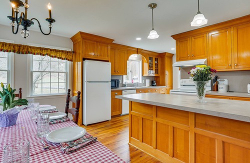 Layton House | Historic Farmhouse in Layton w/Deck!