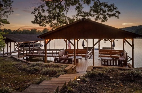 Chickamauga Lake House | Hiwassee Riverfront 3 BR House