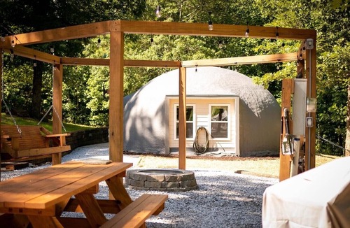 Slater House | Hobbit Hideaway - Do Something Different!