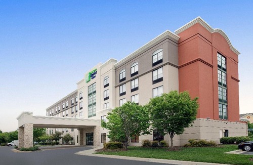 Linthicum Heights Hotel | Holiday Inn Express & Suites Baltimore - BWI Airport North, an Ihg Hotel