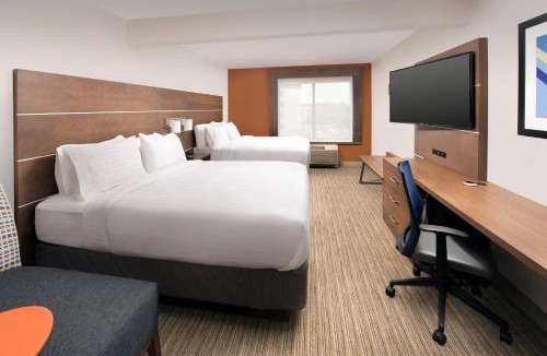 Linthicum Heights Hotel | Holiday Inn Express & Suites Baltimore - BWI Airport North by IHG