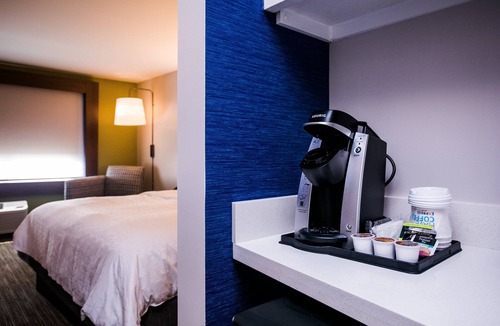 Rehoboth Beach Hotel | Holiday Inn Express & Suites Rehoboth Beach by IHG