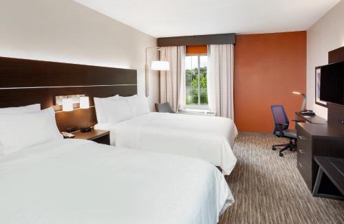 Haskell Hotel | Holiday Inn Express Haskell-Wayne Area by IHG
