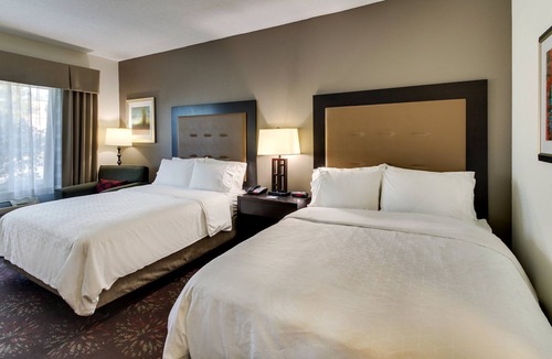Lititz Hotel | Holiday Inn Express Hotel & Suites Lancaster-Lititz by IHG