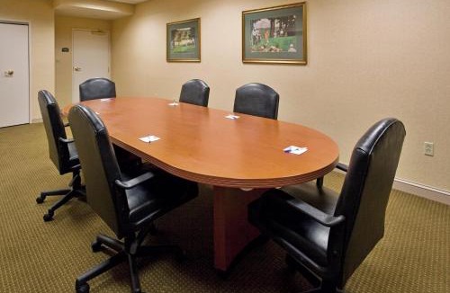 Drums Hotel | Holiday Inn Express Hotel & Suites Drums-Hazelton by IHG