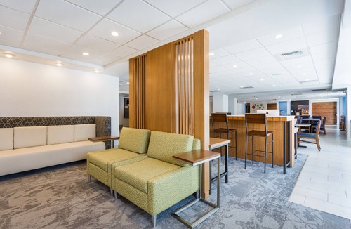 Lorton Hotel | Holiday Inn Express Lorton by IHG