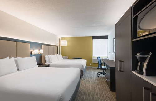 Ramsey Hotel | Holiday Inn Express Ramsey-Mahwah by IHG