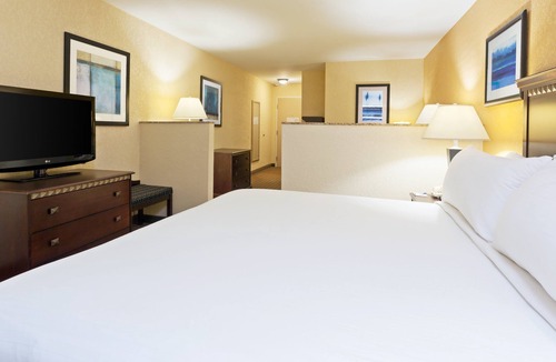 East Texas Hotel | Holiday Inn Express & Suites Allentown West by IHG