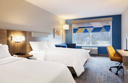 Mount Saint Joseph Hotel | Holiday Inn Express & Suites Hebron - Cincinnati Airport by IHG