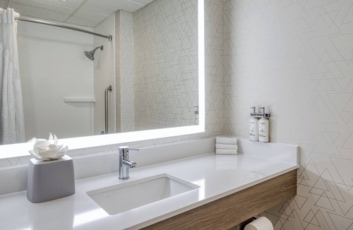 Gahanna Hotel | Holiday Inn Express & Suites Gahanna/Columbus Airport by IHG