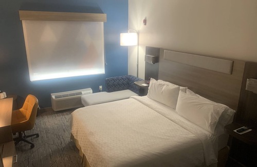 Fort Montgomery Hotel | Holiday Inn Express West Point by IHG