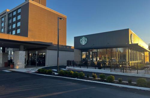 Fort Washington Hotel | Holiday Inn Express & Suites Ft. Washington - Philadelphia by IHG