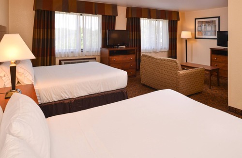 Dellslow Hotel | Holiday Inn Express Morgantown, an IHG Hotel