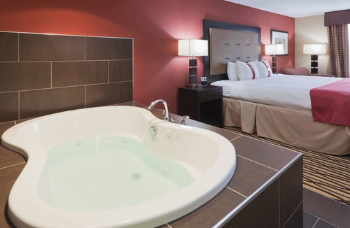 Lima Hotel | Holiday Inn Hotel & Suites Lima by IHG