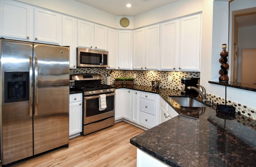 Gaithersburg Condo | Home Away from Home I Fully Furnished 2BR + 2BA Apartment
