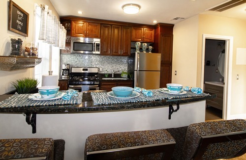 Vauxhall Apartment | HOME AWAY FROM HOME, 2Bedroom 2Bath w/Free Parking