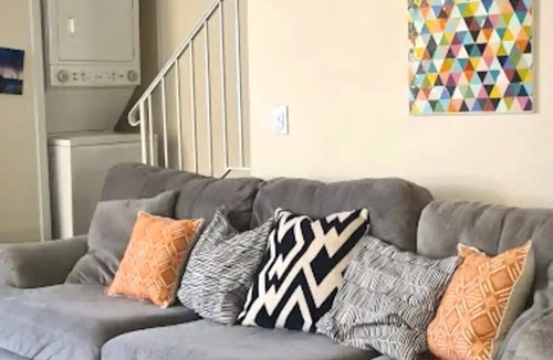 Parkville House | Home for the Holidays Near Baltimore