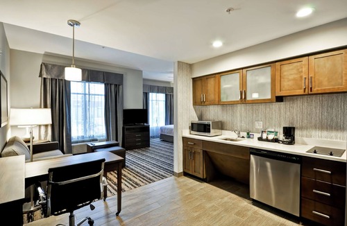 West Chester Hotel | Homewood Suites by Hilton Cincinnati/West Chester