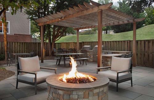 Baileys Crossroads Hotel | Homewood Suites by Hilton Alexandria