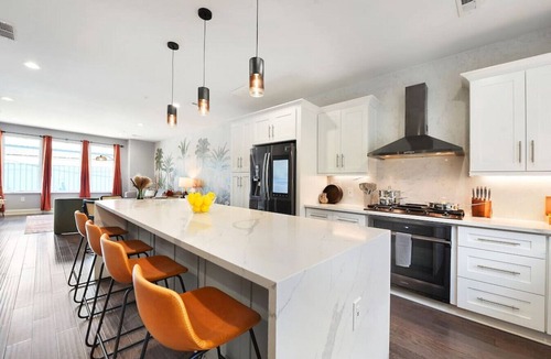 Lower Lawrenceville House | ★ HostWise Stays ★ Rooftop patio, King Bed, Garage Parking, Prime Location!