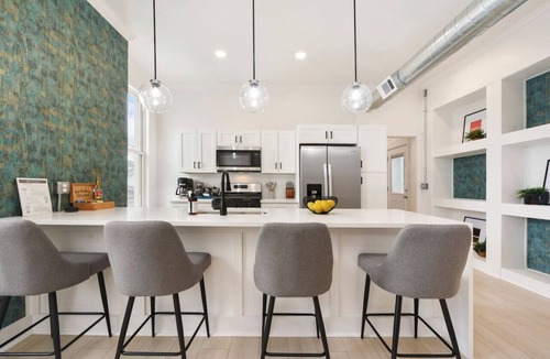 Mount Washington House | ★ HostWise Stays ★ Rooftop Views from Mt. Washington, Fire Pit, Great for Groups