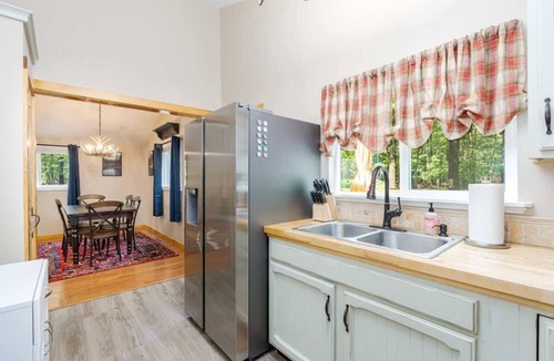 The Woods Cabin | Hot Tub, Fire Pit, Grill, Deck w/Resort Amenities