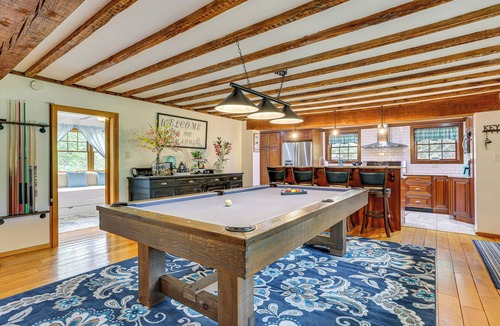 Greentown House | Hot Tub, Game Room: Greentown Home Near State Park