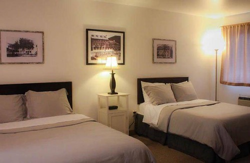 Mount Holly Springs Hotel | Hotel ∙ 4 guests